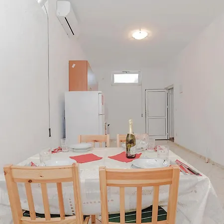 1 Bedroom Amazing In Biograd Apartment Weißenburg